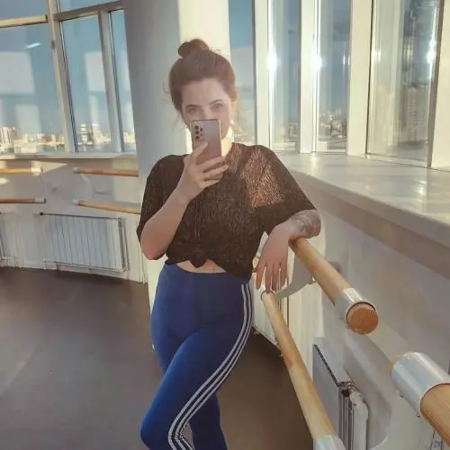 leonietraurig image 0